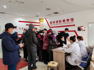 愛心義診進社區(qū)，居民健康有